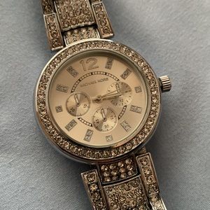 💫 MICHAEL KORS WATCH - Silver